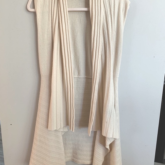 Amici Cream 100% Cashmere sleeveless cardigan tunic - Picture 4 of 9